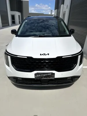 Polished Front Lights and Black Grille on Kia SUV in Mooloolaba